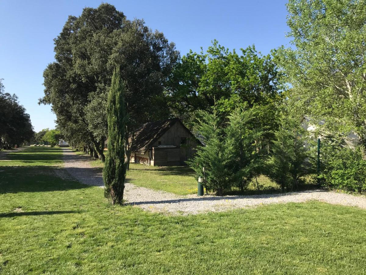 En Provence - Ecogites & Restaurant Insolites 5* Richerenches